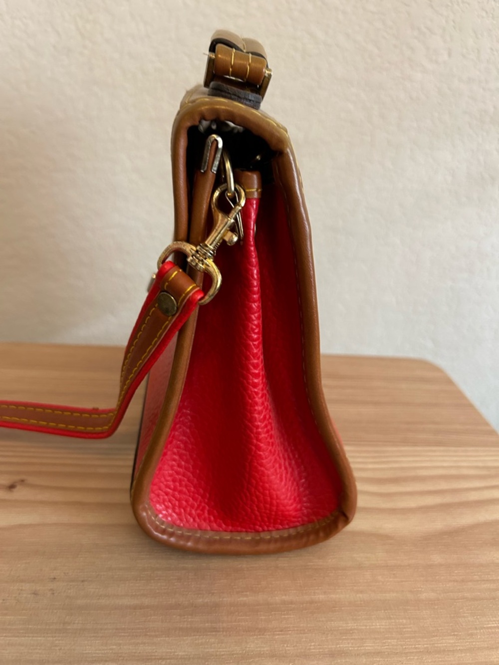 Vintage Dooney & Burke All Weather Leather Crossbody Bag - Picture 5 of 9